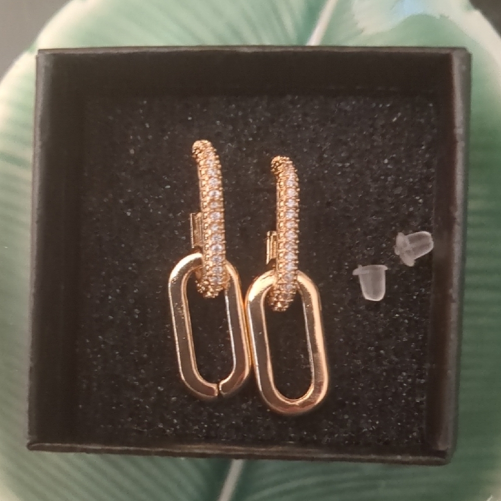 Diamond Loop Drop Staple Earings